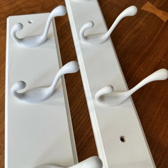 2 White Wall Hook Organizers. 1 White 18” and 1 Off-White 27”. - Picture 2 of 10